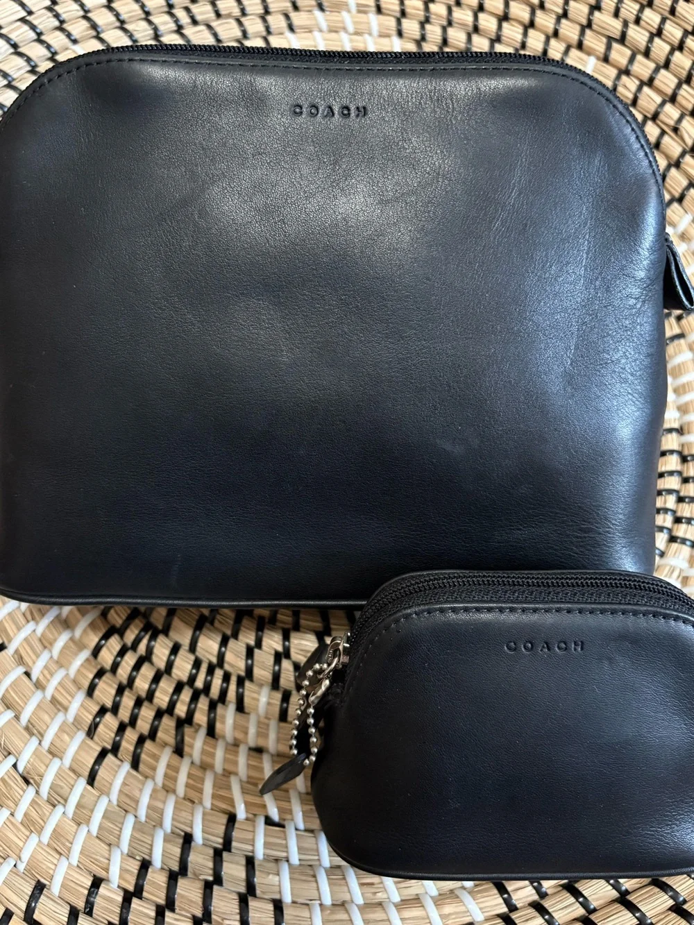 Vintage RARE Coach Leather Half-Moon Dome Zip Cosmetic Case with Coin Pouch